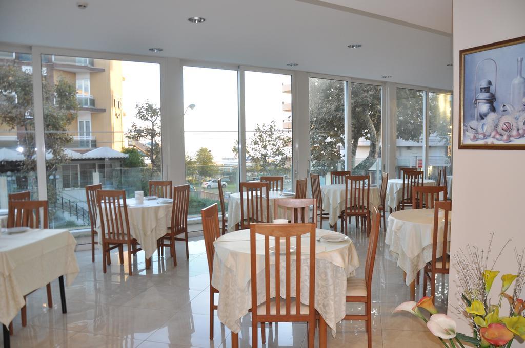 Hotel Sole Mio ريميني المظهر الخارجي الصورة