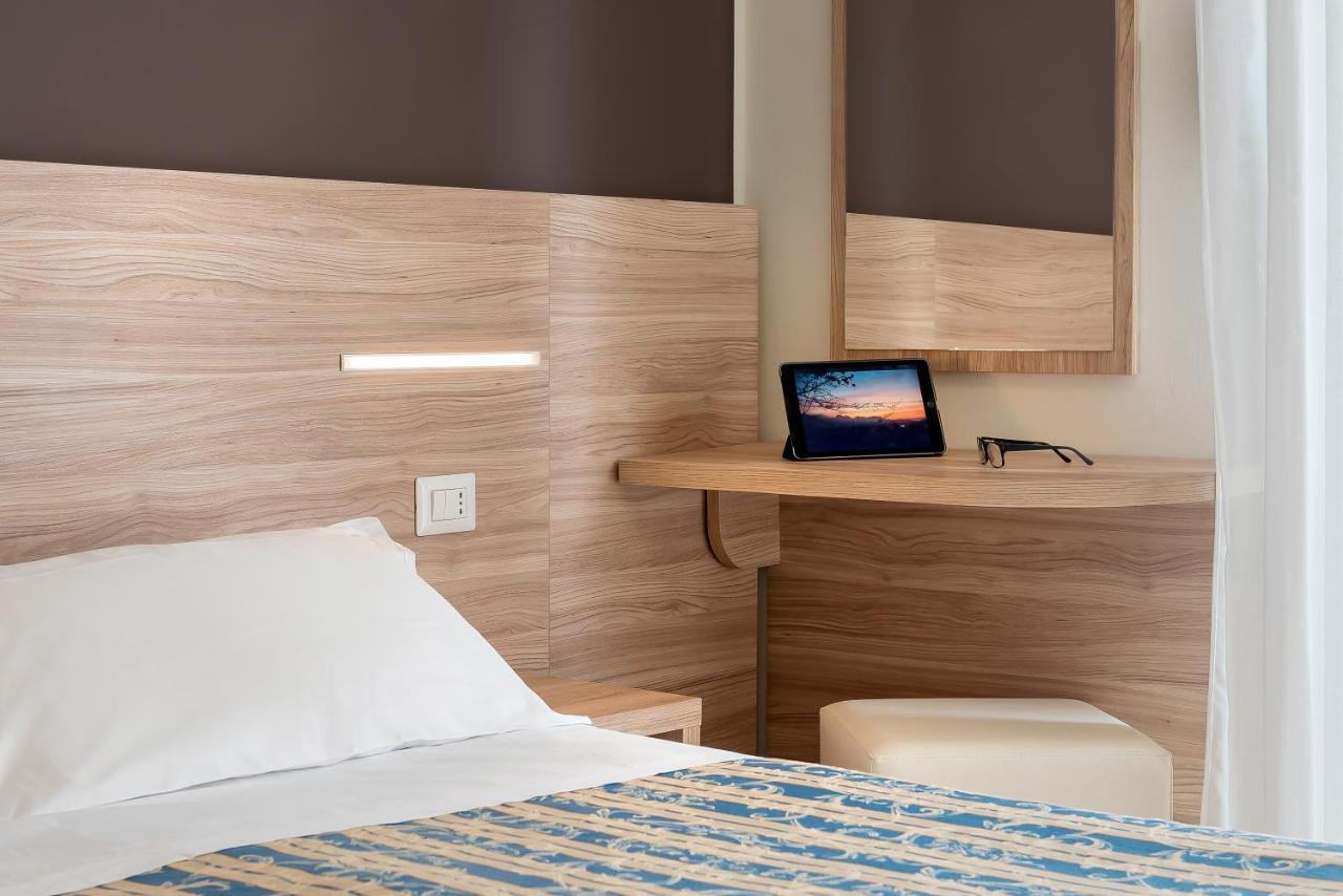 Hotel Sole Mio ريميني المظهر الخارجي الصورة